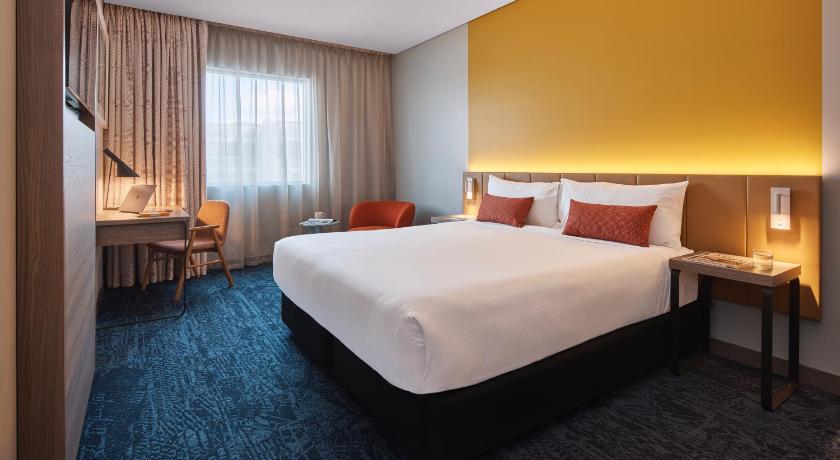 Image of Queen Room 0