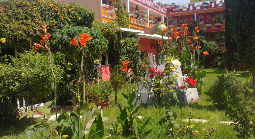 Hotel Posada Tolteca photo