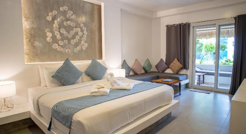 Image of Deluxe Double Room 4