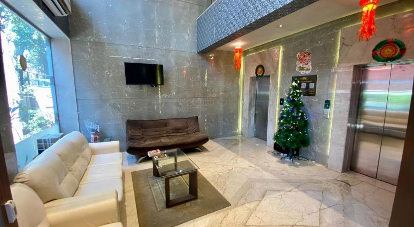 Mumbai House Luxury Apartments - Santacruz East - image 11