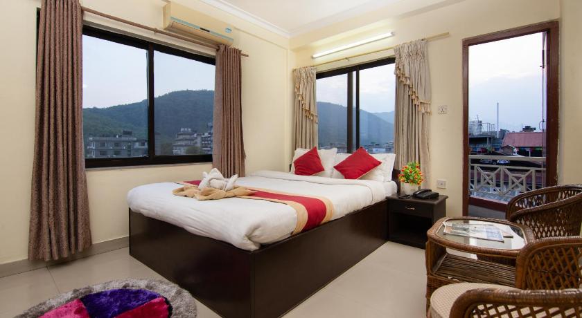 Hotel Nomad Inn — Pokhara (2)