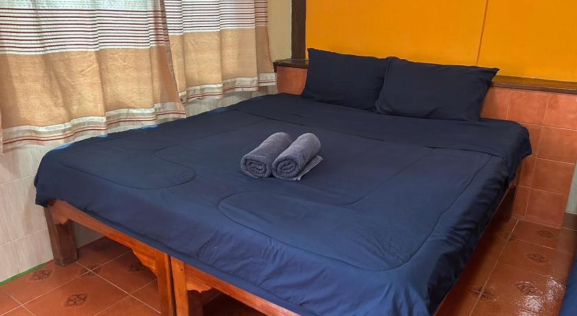 Image of Family Air Conditoning (5 adults) 13