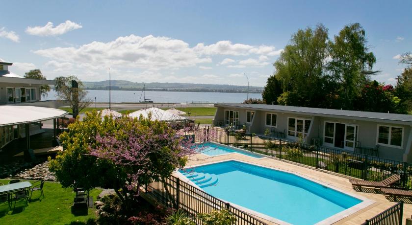 Anchorage Resort Taupo NZ photo