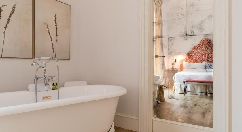 セビリア Hotel Tayko Sevilla 4つ星 ホテル ロビー