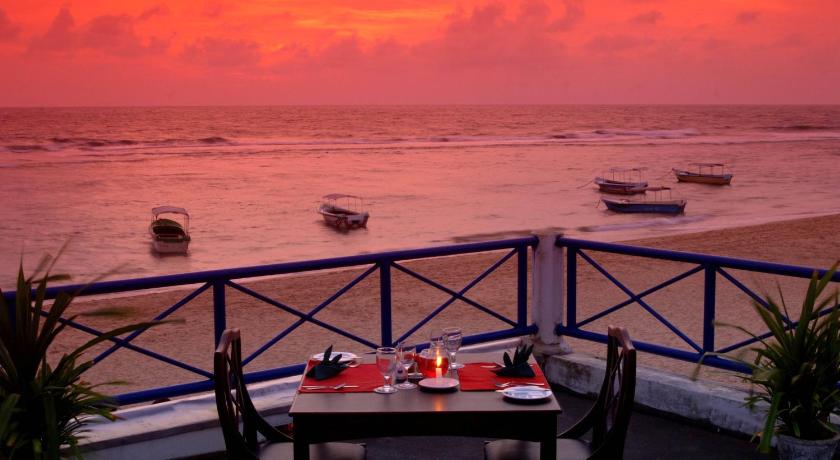 Coral Sands Hotel - image 3