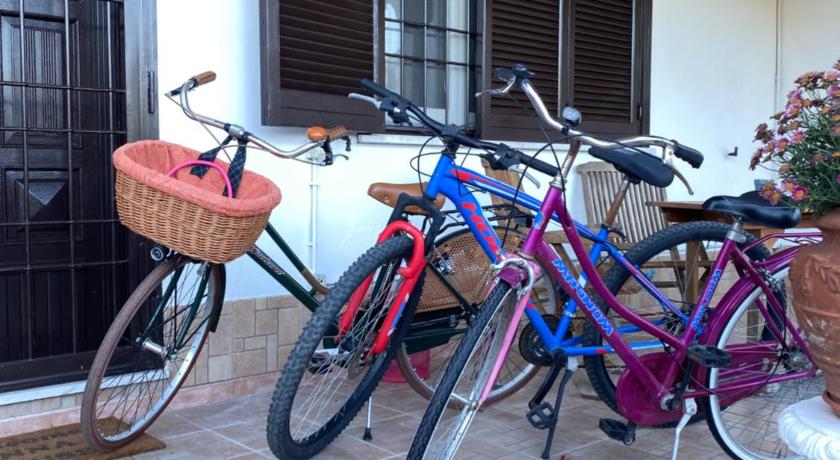 ローマ Anna House 4つ星 シングルルーム レストラン