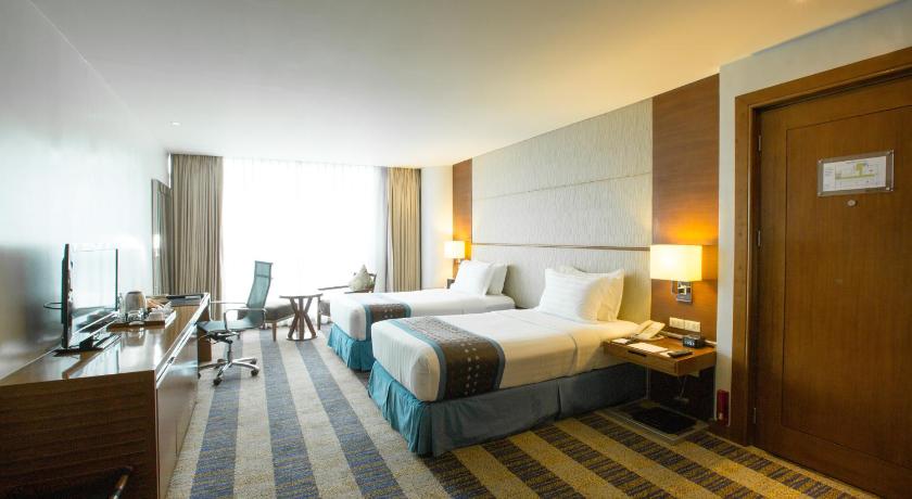 セブ Lex Hotel Cebu 4つ星 ホテル レストラン