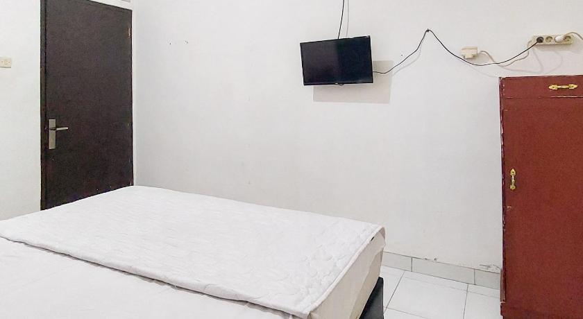 Pondok Gede Dkost Syariah Mitra RedDoorz - image 21