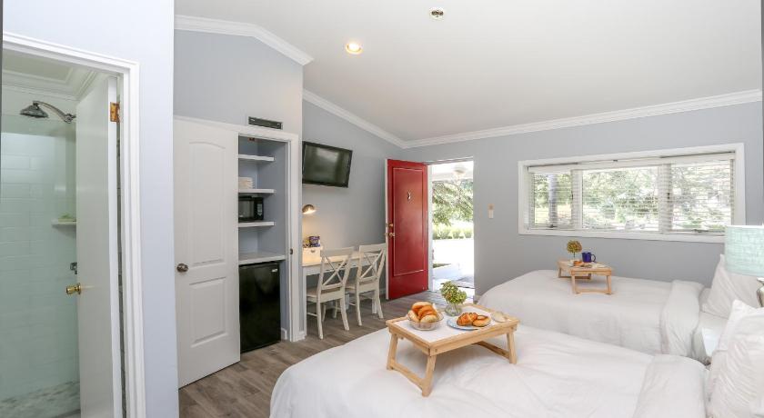 Hamlet Inn photo