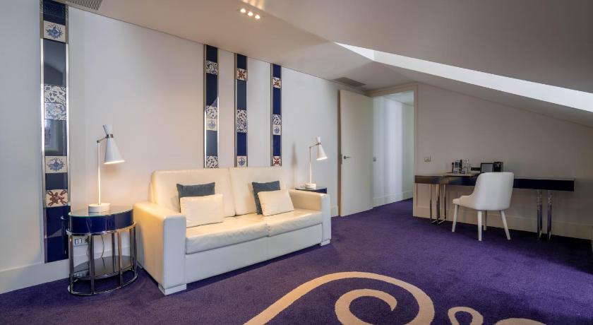 Image of Suite 6