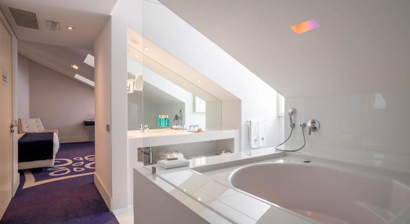 Image of Suite 2