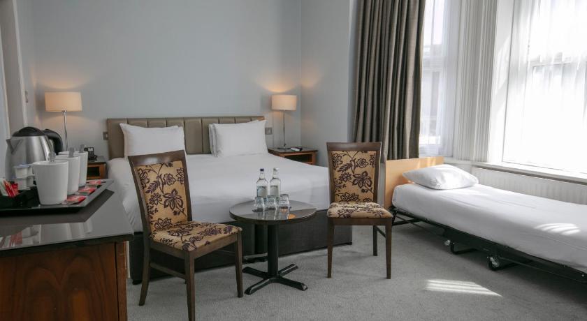 Image of Family Room 3