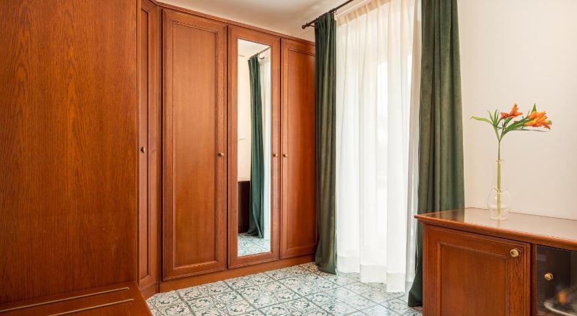Image of Suite 11