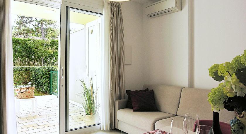Image of DELUXE APARTMENT 12