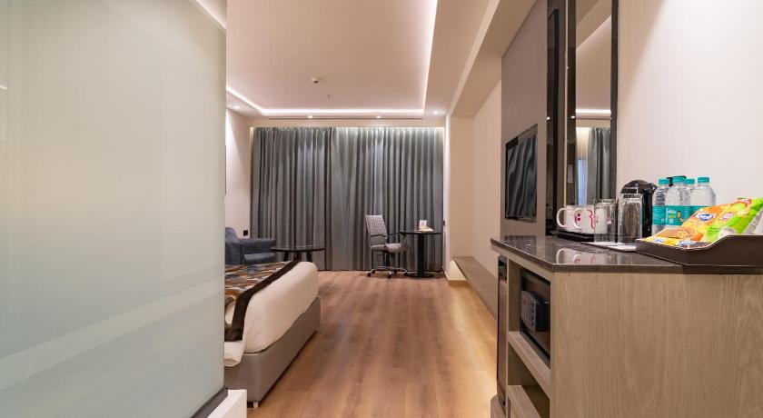 Image of Club Room 13