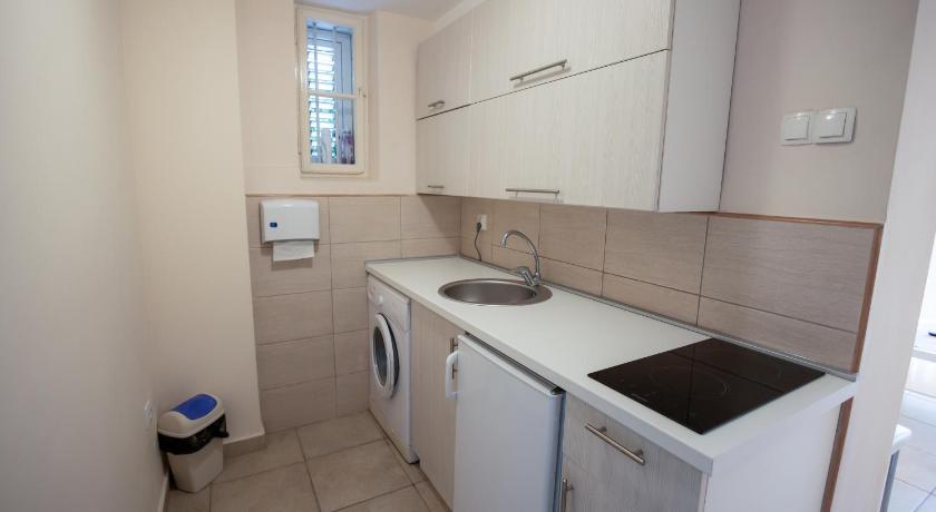 Image of Apartment with Garden View 1