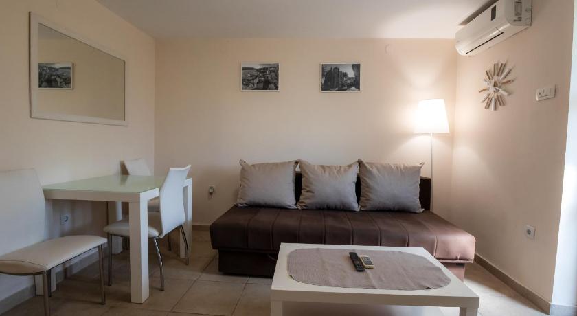 Image of Apartment with Garden View 0