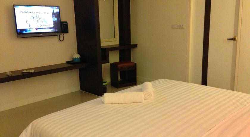 Image of Double Room with Garden View 8