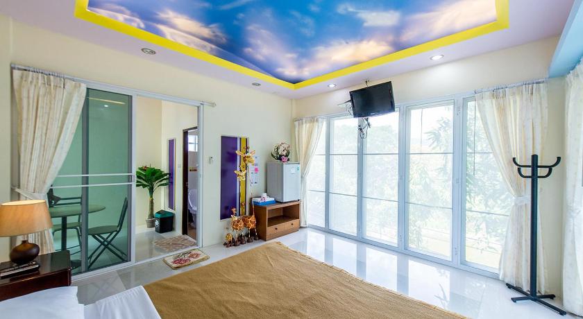 Standard  Double Room, Poomvarin Resort in Nakhon Nayok