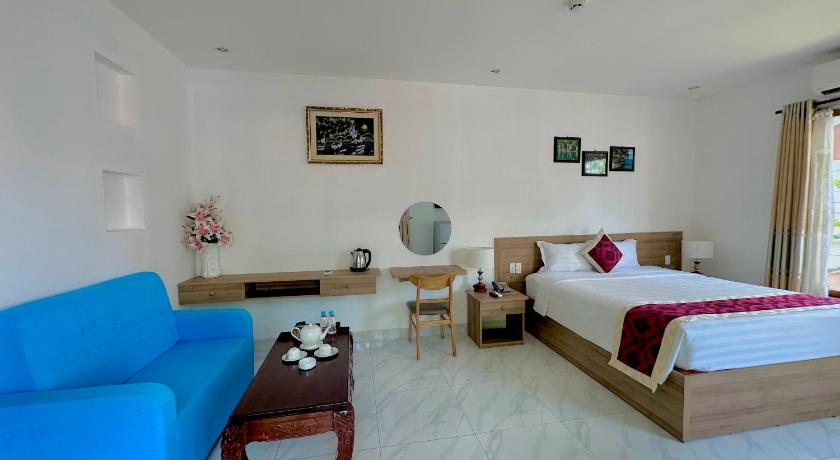 Image of Deluxe Bungalow with Pool View 16