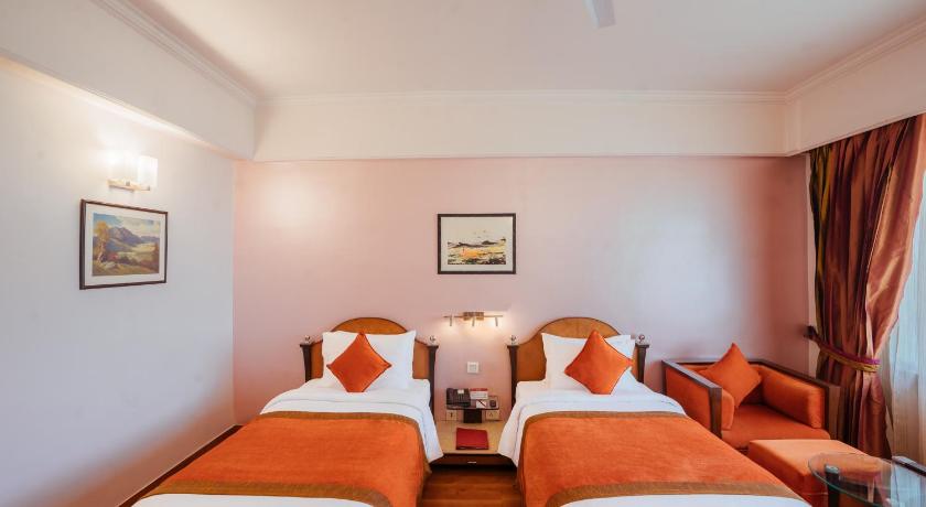 Superior klases numurs ar 2 vienvietīgām gultām (Superior Twin Room) attēls 1