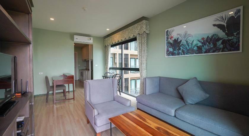 Image of Standard Queen Room 8