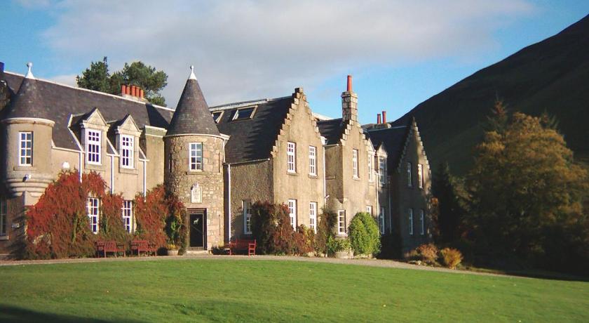 Dalmunzie Castle Hotel