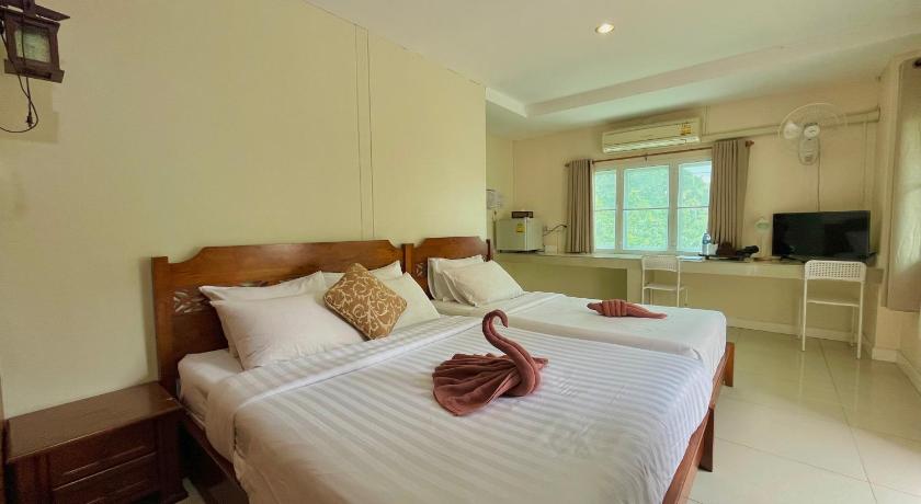 Image of Standard Triple Room 3