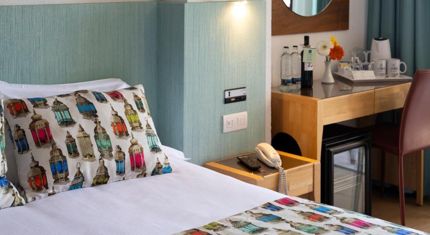 "Superior" klases divvietīgs numurs (1 gulta) ar skatu uz baseinu (Superior Double Room with Pool View) attēls 1