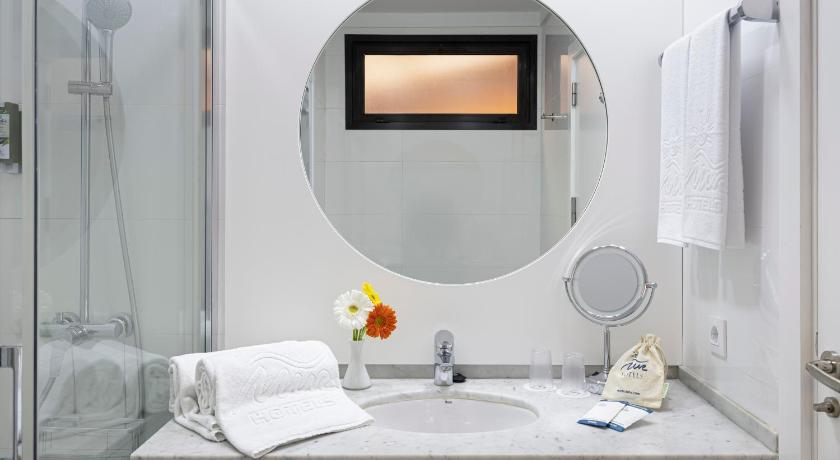 "Superior" klases divvietīgs numurs (1 gulta) ar skatu uz baseinu (Superior Double Room with Pool View) attēls 3
