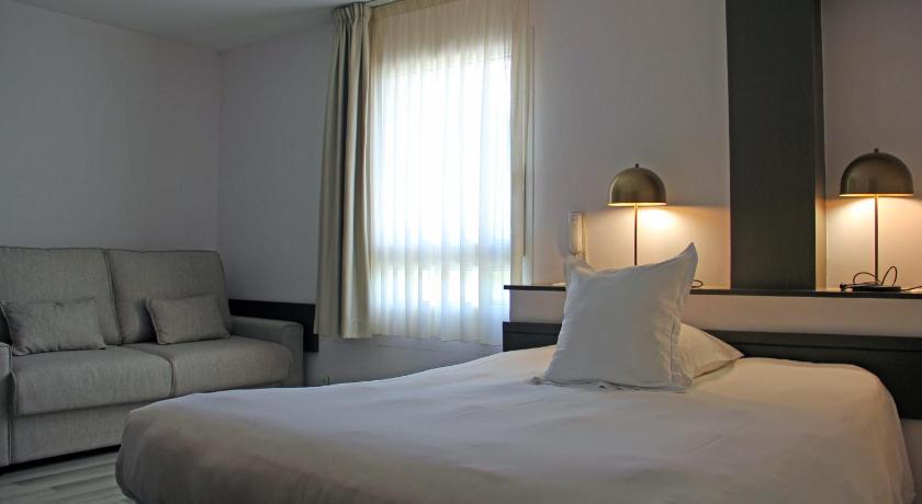 Image of Large Double Room 7