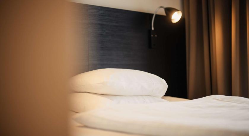1 Single Bed, Nonsmokingmy Room, Walk-in Shower 이미지 6