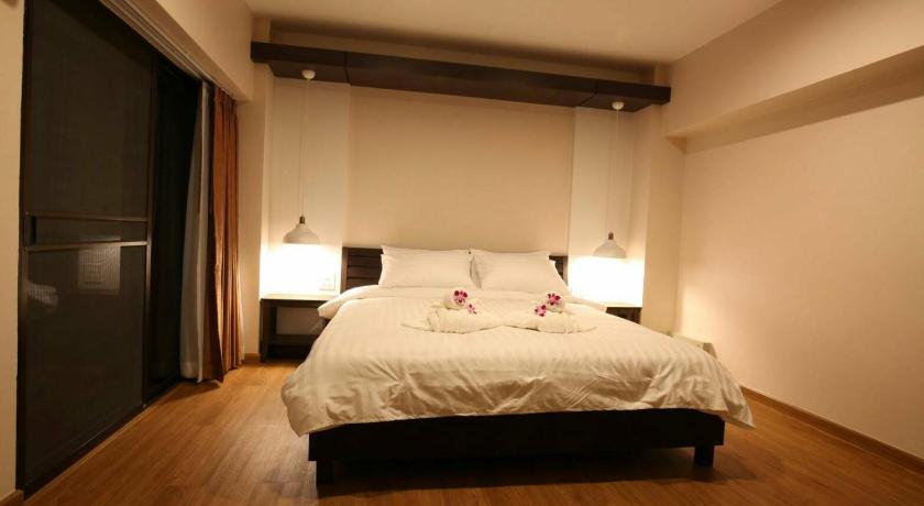 Image of Family Suite with Balcony 1