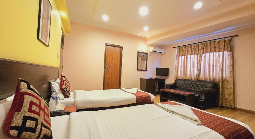 Image of Superior Deluxe Double or Twin Room 5