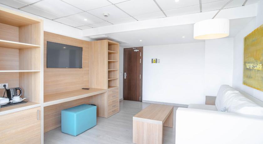 Image of Junior Suite met Uitzicht op de Bergen (Junior Suite with Mountain View) 3