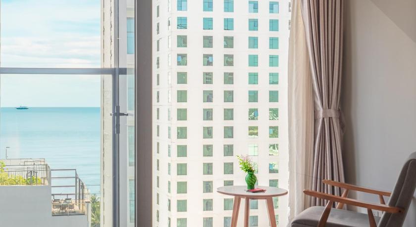 Ảnh của Phòng Deluxe Giường Đôi/2 Giường Đơn Có Ban Công (Deluxe Double or Twin Room with Balcony) 13
