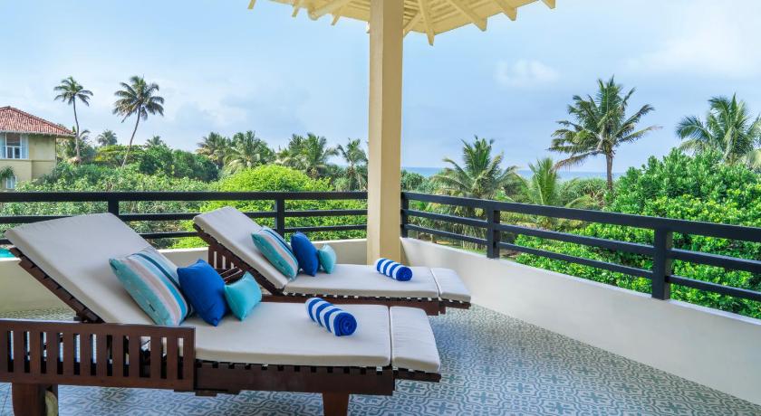 Luxury Suite with King Bed - 15% Discount on Beverages, 10% on Buffet meals | Free Room Upgrades upon availability | Early Check in & Late Checkout upon availability | Valid till 31st Oct 2025 이미지 1
