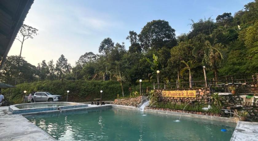 Panorama at DPuncakLui Chalet
