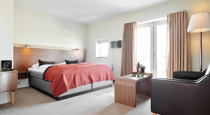 Image of Junior Suite 0