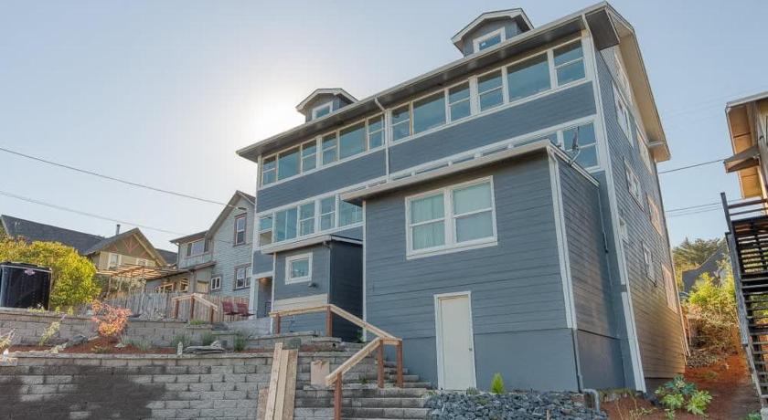 Coos Bay (OR) #StayInMyDistrict HeritageHouse 2Bedroom Apartment 4-Star Accommodation exterior