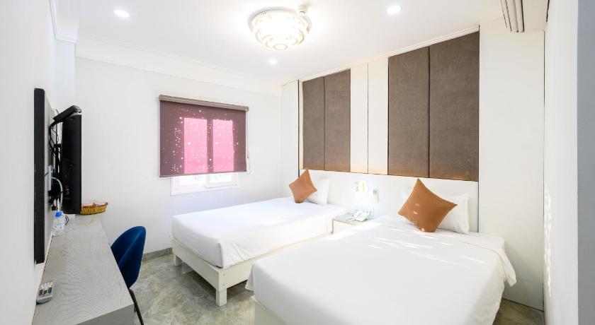 Image of Twin Room 0