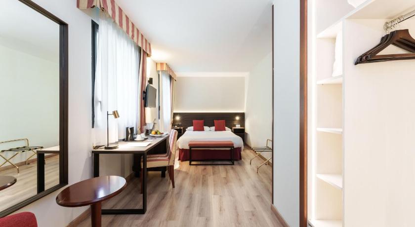 Image of Deluxe Double Room 1