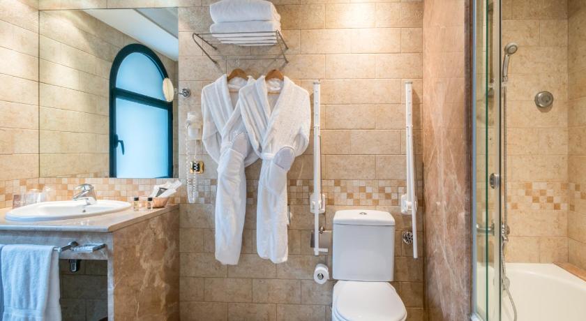 Image of Superior Suite 5