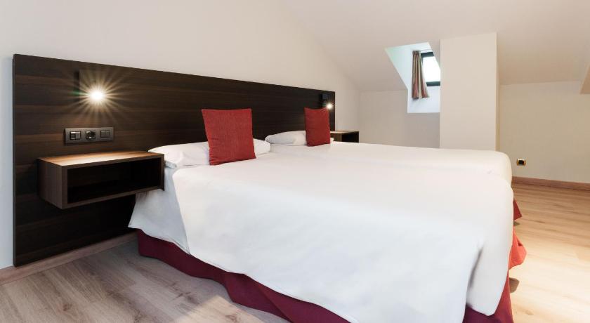 Image of Superior Suite 4