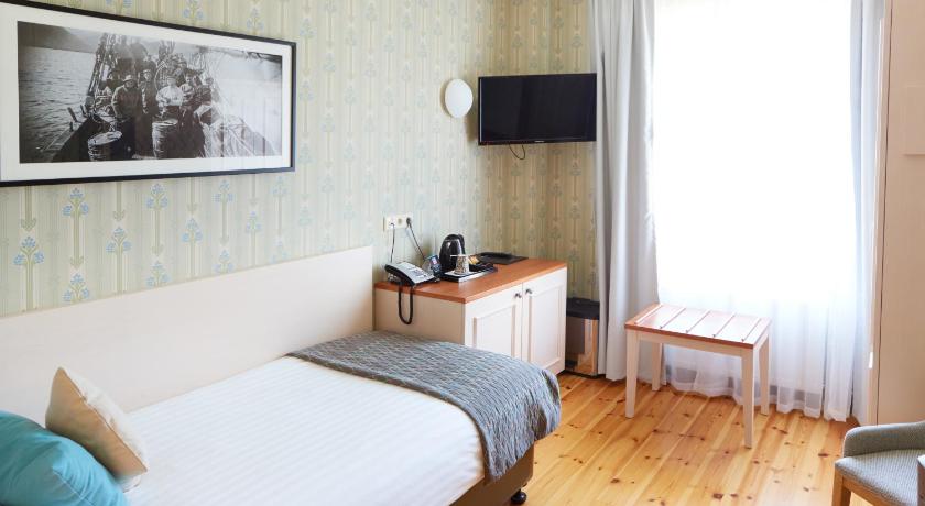 Image of Standard Single Room 4
