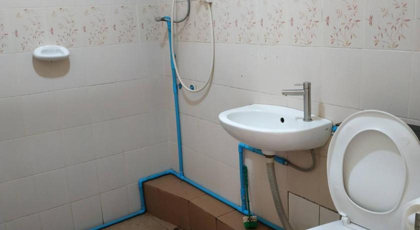 Image of Triple Room with View 4