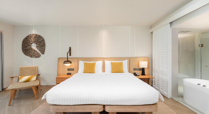 Фото: Club Ocean View 1 King Bed 7