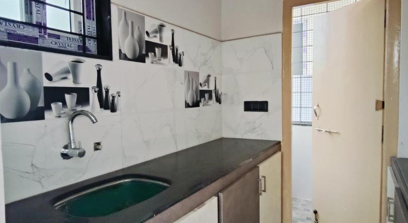 Swagan Homes  Stays a Deluxe 1 BHK Flat - image 5