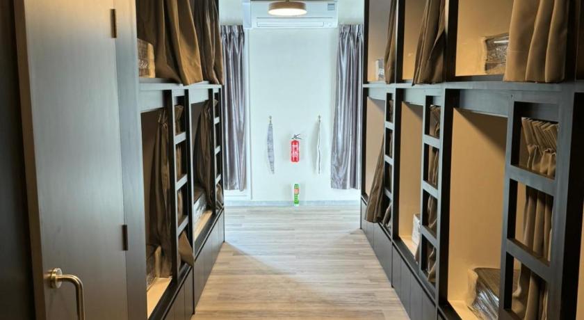 Image of Bed in 10-Bed Mixed Dormitory Room 5