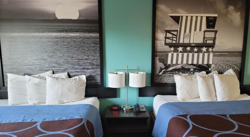 Image of Habitación con 2 Camas Grandes – No Fumadores (2 Queen Beds Non-Smoking) 0